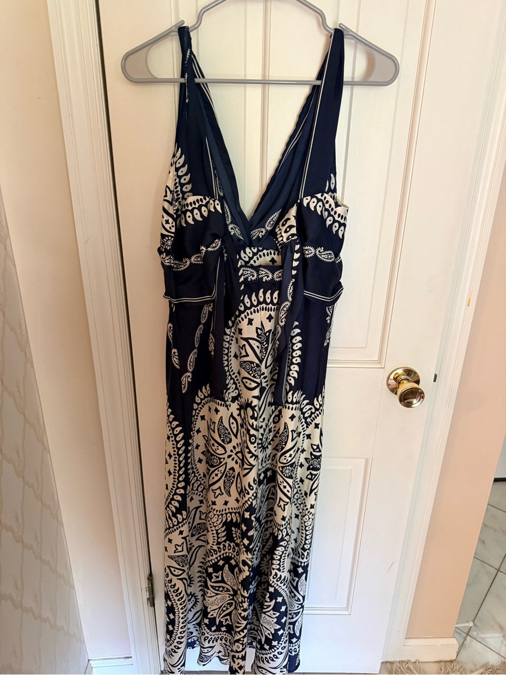 Caroline Constas bandana print maxi dress, size large! great condition! - Picture 4 of 6
